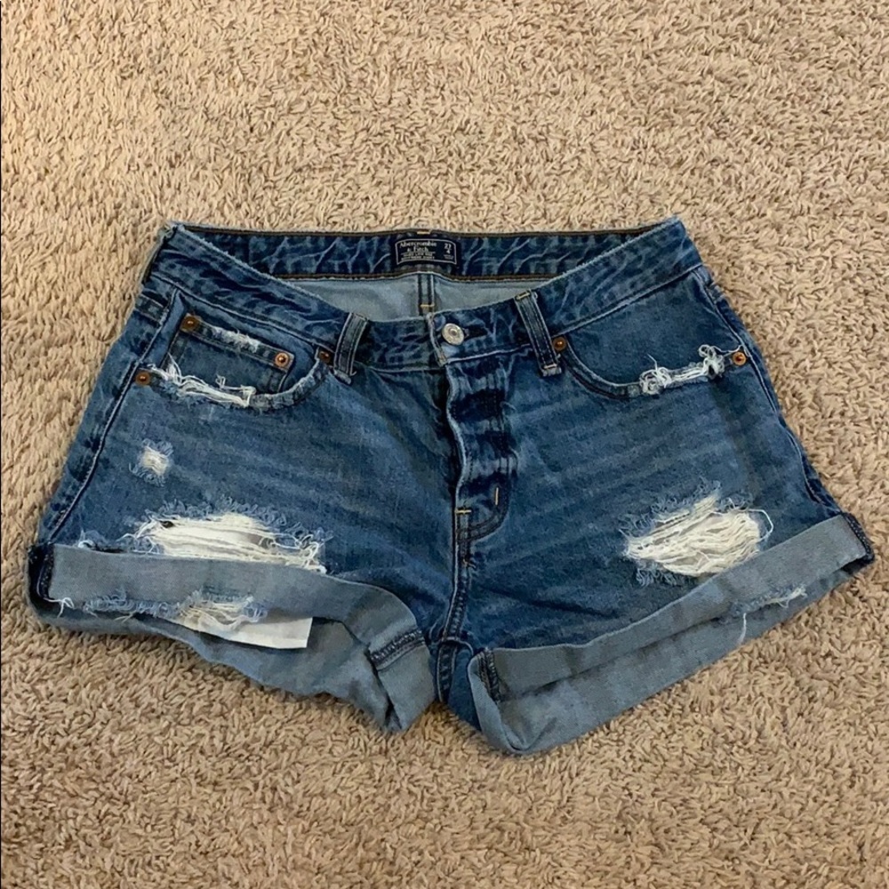 Abercrombie & Fitch boyfriend shorts